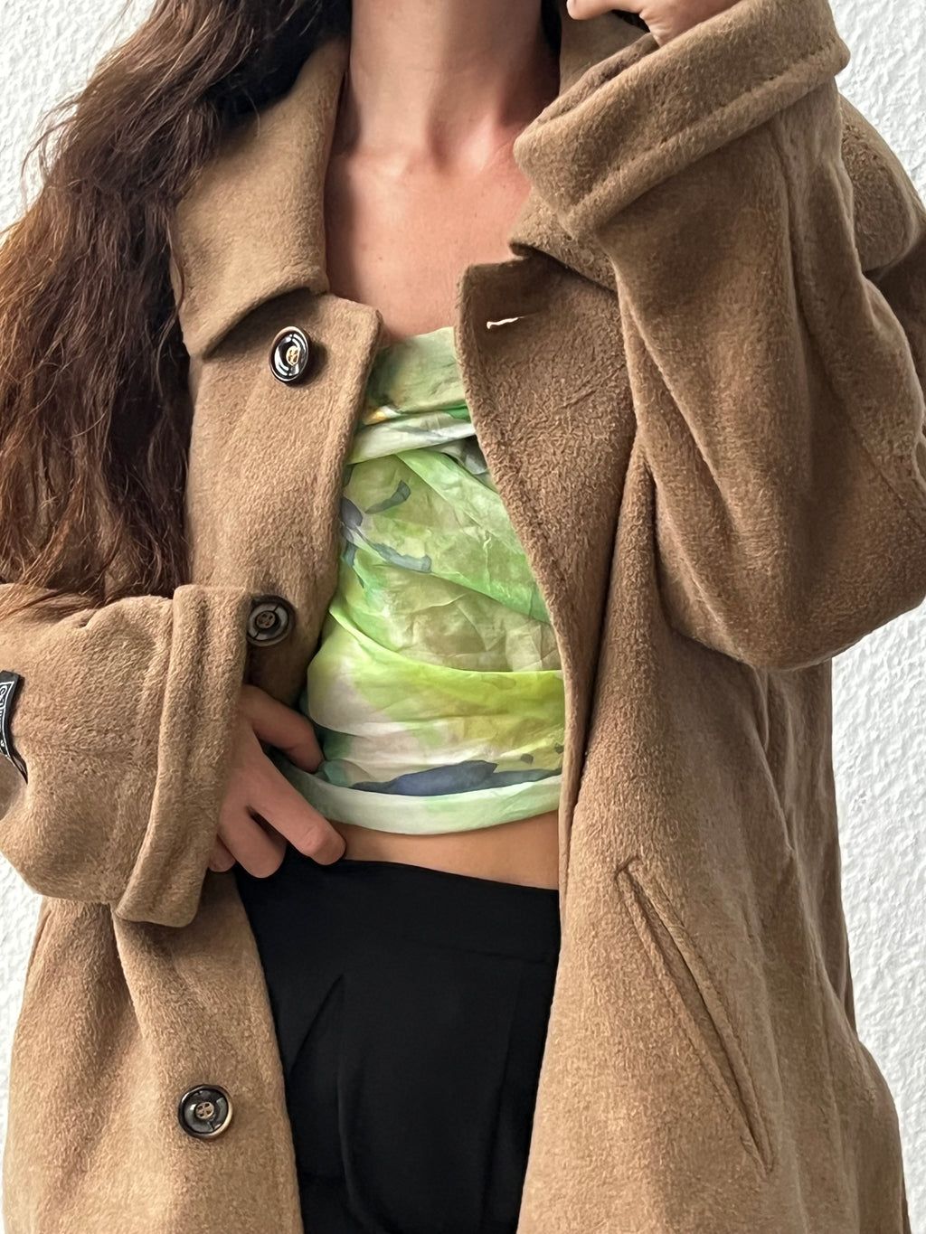 Cappotto in lana rifinito a mano