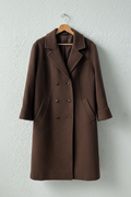 Cappotto marrone cioccolato doppiopetto su gruccia
