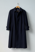 Cappotto navy balmacaan colletto camicia su gruccia